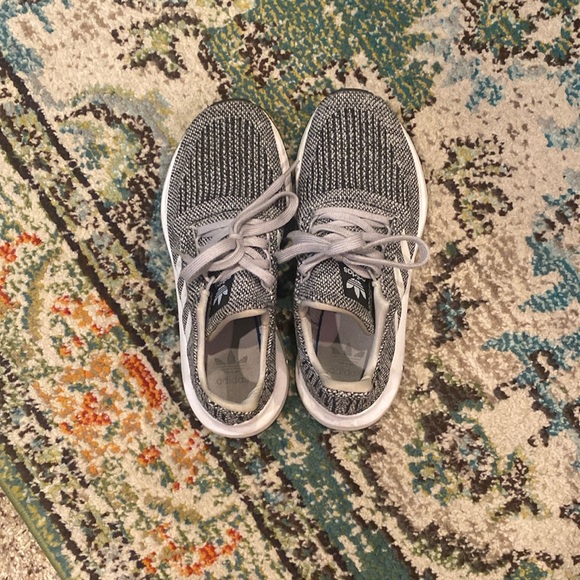 Adidas exercise shoes for sale - Picture 1 of 4